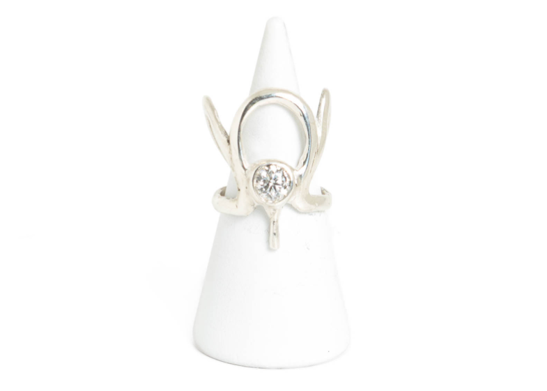 Iside ring