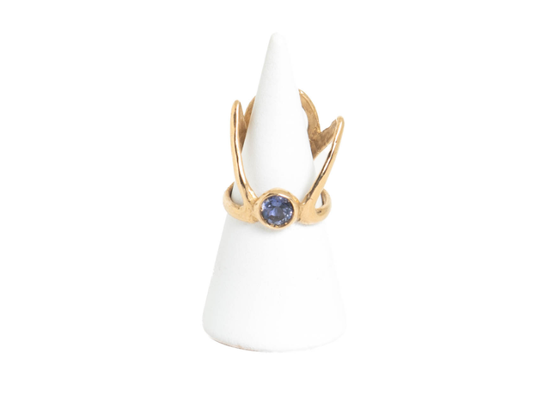Iside ring