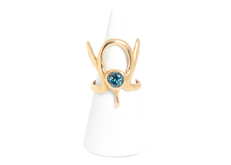 Iside ring