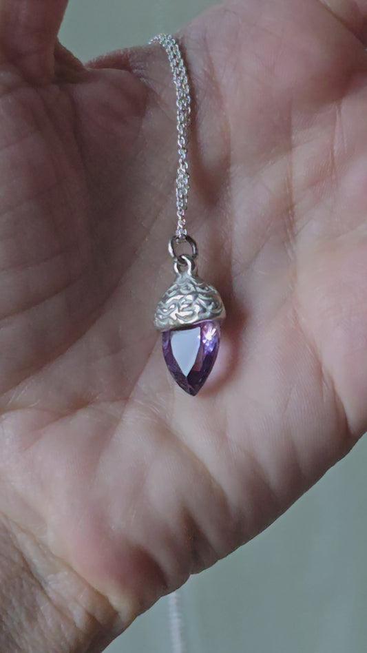 ClarissaxLibellula Acorn pendant